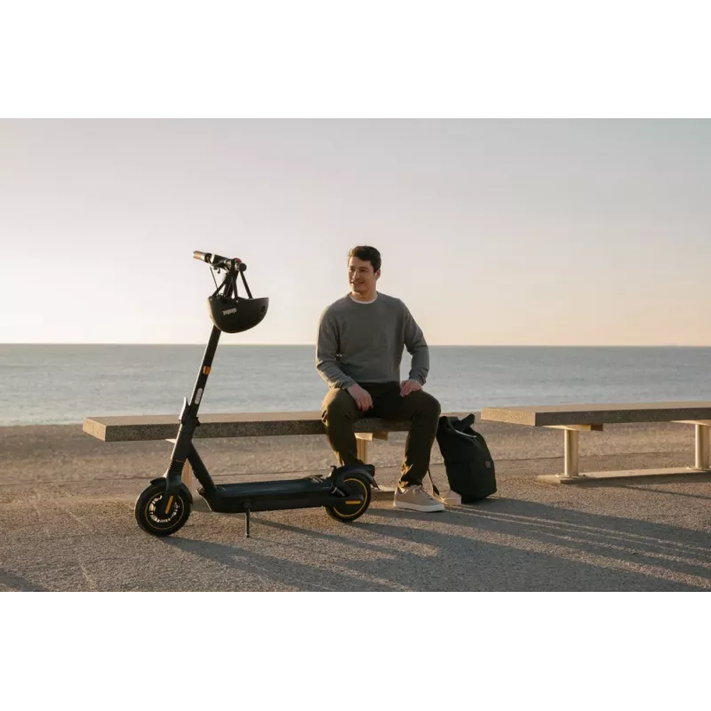Klasiskais skrejritenis Ninebot by Segway KickScooter MAX G2 D
