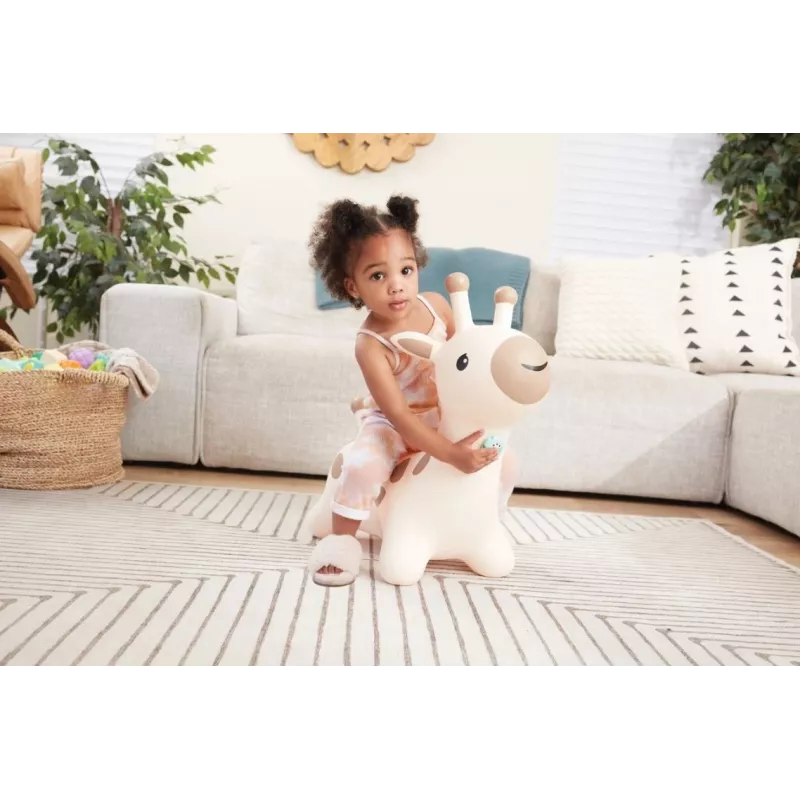 Piepūšamais gumijas lēkātājs B-kids Giraffe modelis 116315223 — mīksts, krāsains zīdaiņu rotaļu lēkātājs