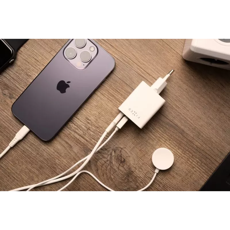 Ceļojuma lādētājs FIXED Fixed Mini USB-C/USB 45W — kompakts divu pieslēgvietu lādētājs ar USB-C un USB-A