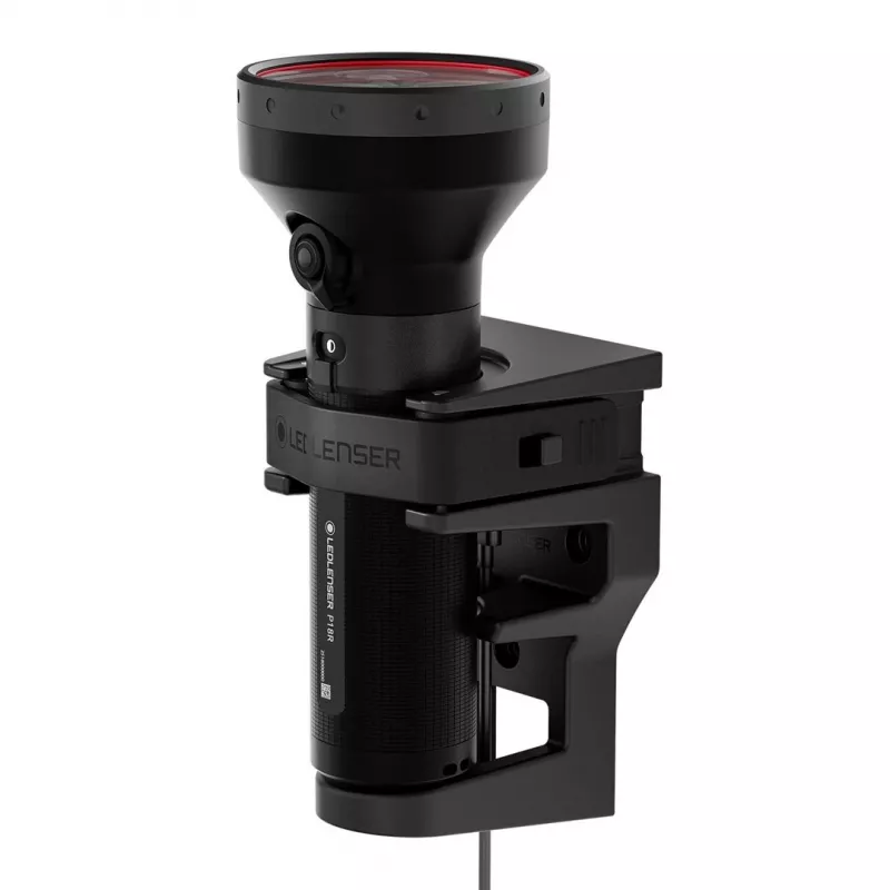 Rokas lukturītis Ledlenser P18R melns, uzlādējams 1000 lm, IP68, 600 m stars, 18650 baterija