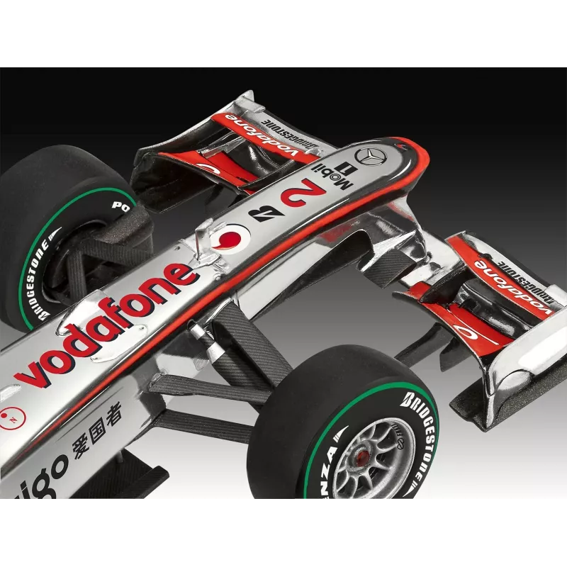 REVELL plastmasas modelis McLaren Mercedes MP4-25 Lewis Hamilton — 1:24 mēroga komplekts