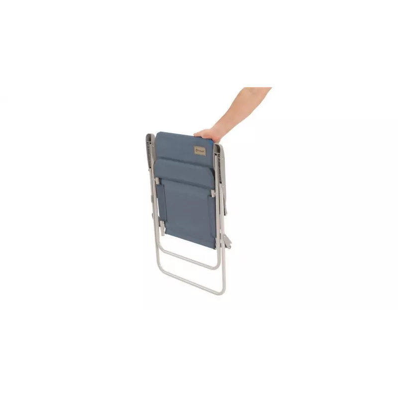 Kempinga krēsls Outwell Blackpool Ocean Blue — divkāju salokāmais krēsls, maksimālā slodze 120 kg, 3,3 kg, 55 cm plats