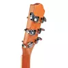 Elektroakustiskā ģitāra V-tone VEAG1 CE 4/4 Wood — pilna izmēra dreadnought, izgriezums, egles koka virsma, sarkankoka aizmugure un sāni, iebūvēts priekšpastiprinātājs