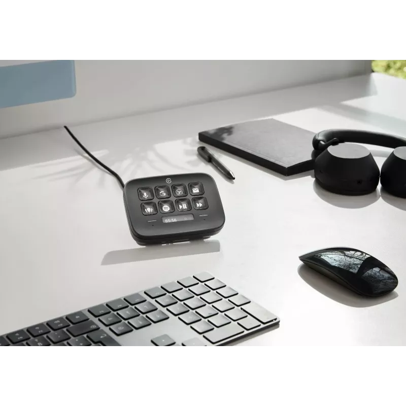 Aparatūras Stream Deck Elgato Neo melns 10GBJ9911 — pielāgojami taustiņi īsceļiem un makro