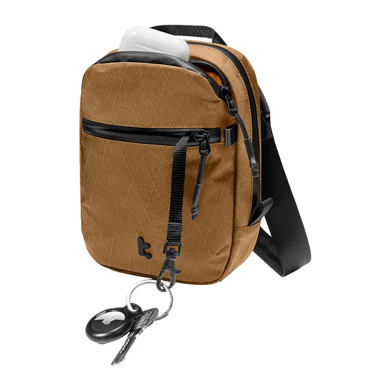 Ceļojumu soma Tomtoc Aviator-T37 ar plecu siksnu, X-Pac audums, brūna