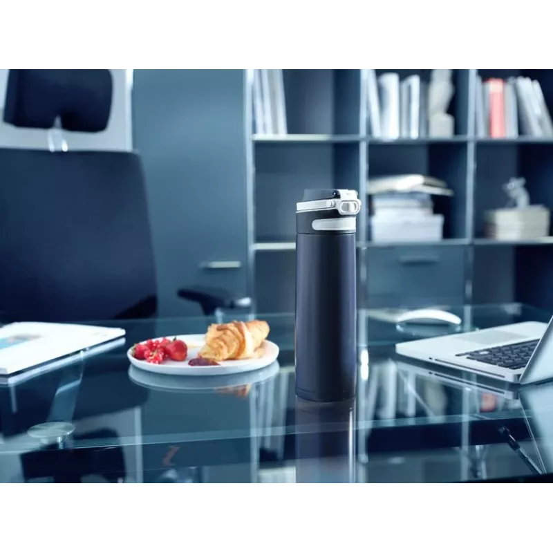 Travel mug Leifheit 03275 600 ml stainless steel, double-wall, leakproof, flip-top, handle, Melns/blue