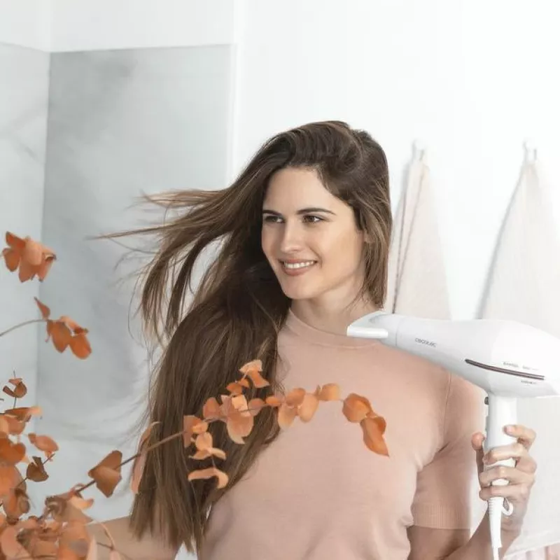 Cecotec matu žāvētājs | IoniCare 5300 Maxi Aura | 2200 W | 3 temperatūras iestatījumi | Jonu funkcija | Difuzora sprausla | Balts