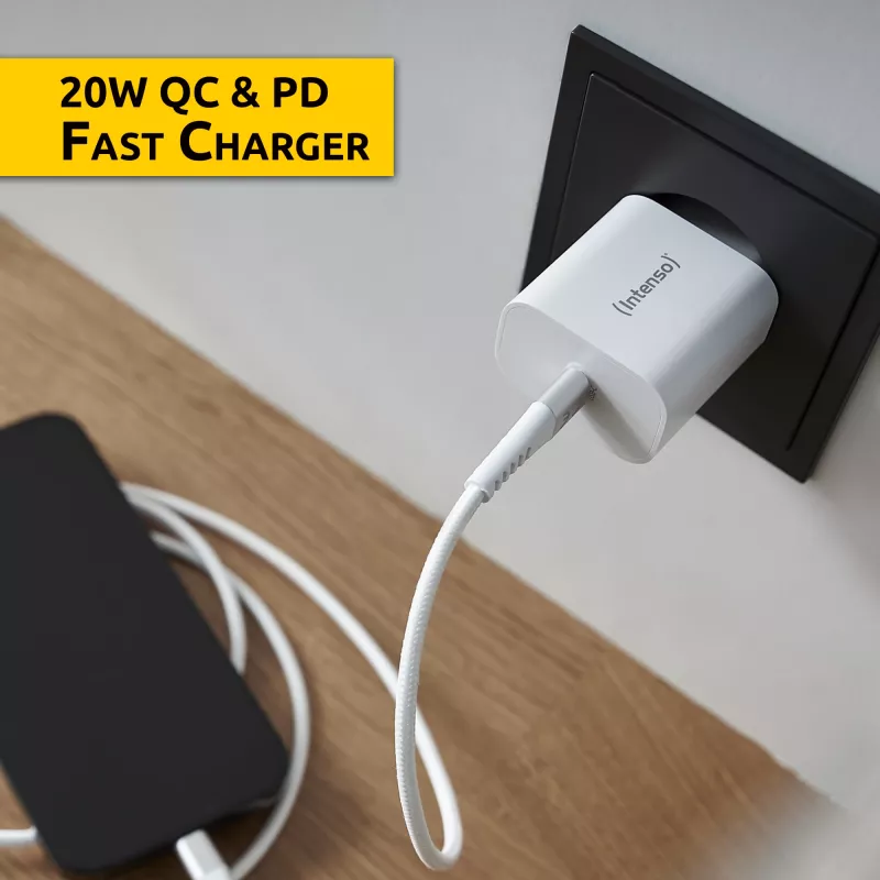 Iekštelpu lādētājs Intenso POWER ADAPTER USB-C/7802012