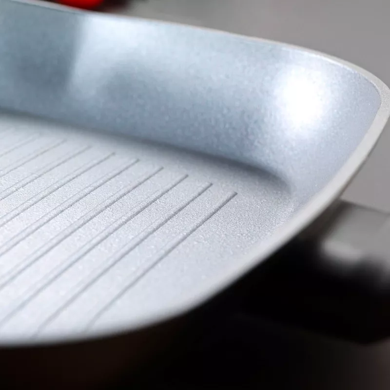Griddle Russell Hobbs RH01861EU7 28 cm Crystaltech – nepiedegoša cepšanas virsma, plakana panna