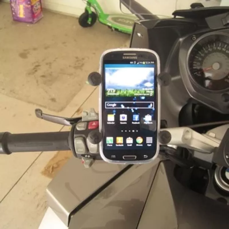 RAM Mounts X-Grip tālruņa stiprinājums ar stūres U-bultskrūves pamatni
