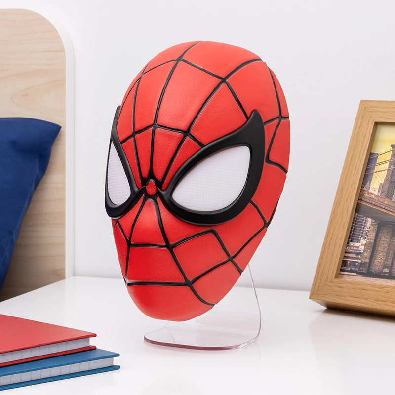 Galda lampa Paladone Spiderman Mask Light — tematisks Zirnekļcilvēka maskas dizains, ar USB barojama LED lampiņa, kompakta naktsgalda lampa