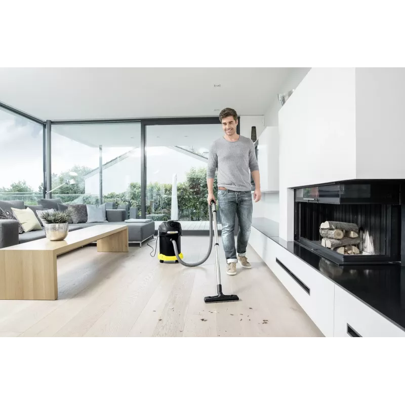 Sausais putekļsūcējs Karcher AD 4 Premium — 17 L, 600 W, bez maisa, metāla šļūtene, hromēta caurule