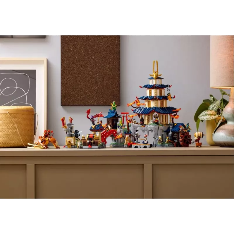 Ninjago 71814 Turnīra tempļa pilsēta