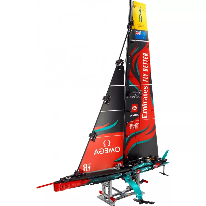 LEGO TECHNIC 42174 Emirates Team jauna Zealand AC75 Yacht