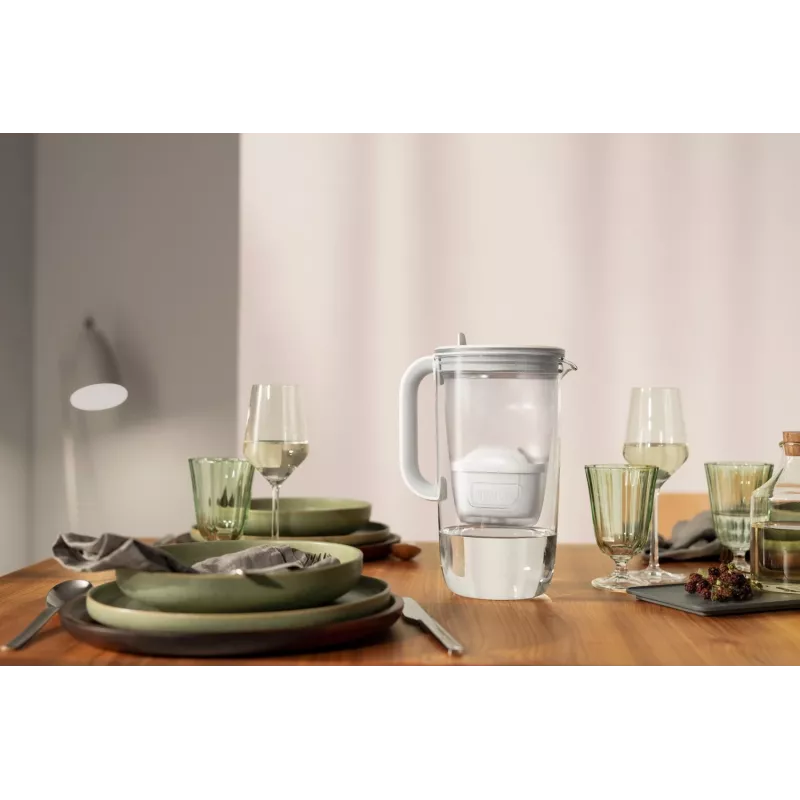 Ūdens filtrēšanas krūze BRITA Glass+1 Maxtra Pro pelēka, 2,4 L kopējā / 1,5 L filtrētā, Maxtra Pro PP filtrs