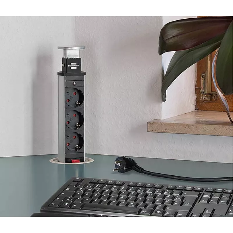 Brennenstuhl Tower Power Table Extension Socket - pagarinātājs - 3 izejas rozetes - 2,0 m - melns, alumīnijs (1396200003)