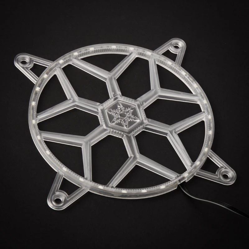 LED sloksne SILVERSTONE FG141 — universāla 140 × 6 × 140 mm