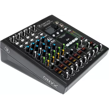 Mackie Onyx 8 - analogais mikseris ar USB