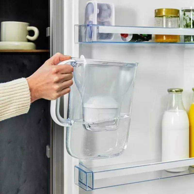 BRITA ūdens filtra krūze Style Essential Graphite ar 4 MAXTRA Pro filtriem, 2,4 L tvertne, 1,4 L filtrēts