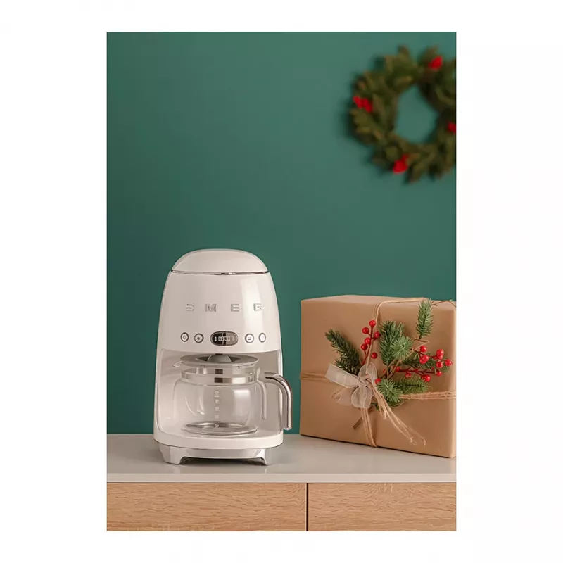 Smeg 50's Style DCF02CREU kafijas automāts 1,25 litri krēmkrāsā