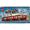 LEGO City pilsētas tramvaja un stacijas lomu spēles būvēšanas komplekts bērniem ar rotaļu tramvaju, dāvana zēniem un meitenēm no 7 gadu vecuma, kuriem patīk transportlīdzekļi