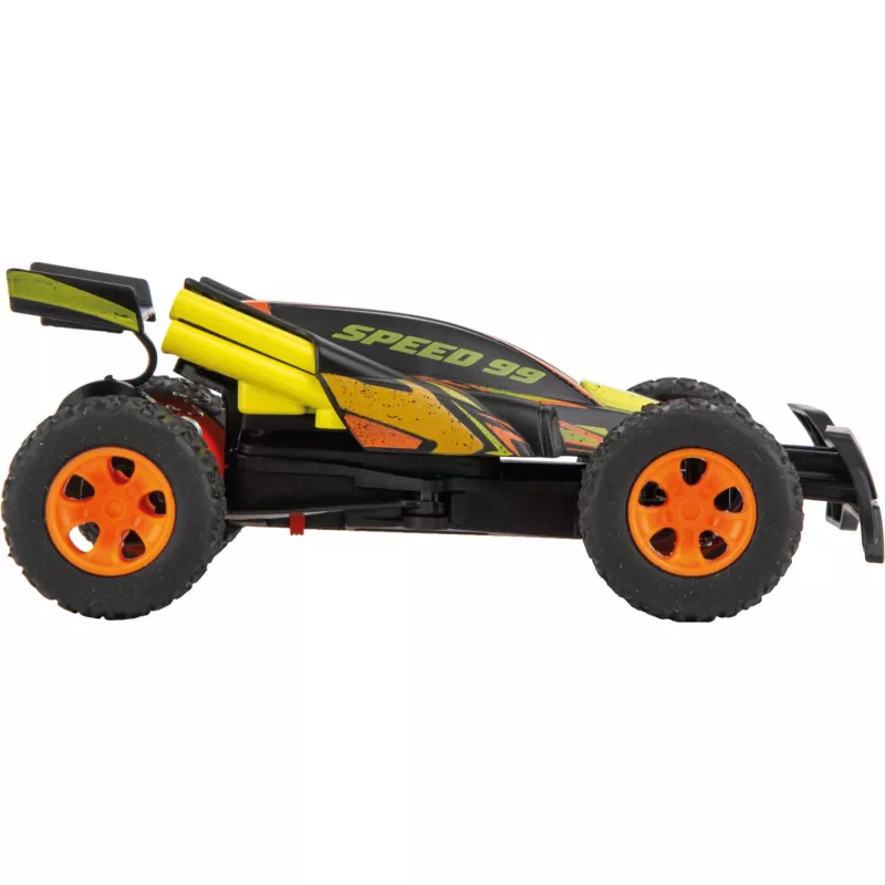 RC ātrgaitas automašīna ar tramplīnu