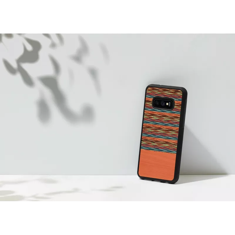 man and wood viedtālruņa maciņš Galaxy S10e — brūns rūtains ar melnu apdari