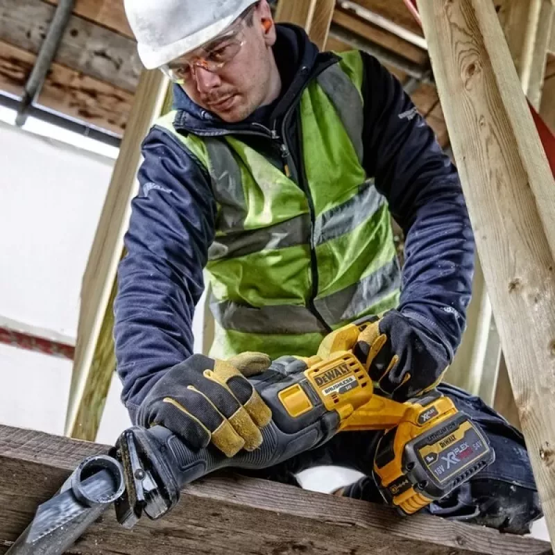 DeWALT DCS389X2-QW virzuļzāģis 3000 spm Melns, Dzeltens
