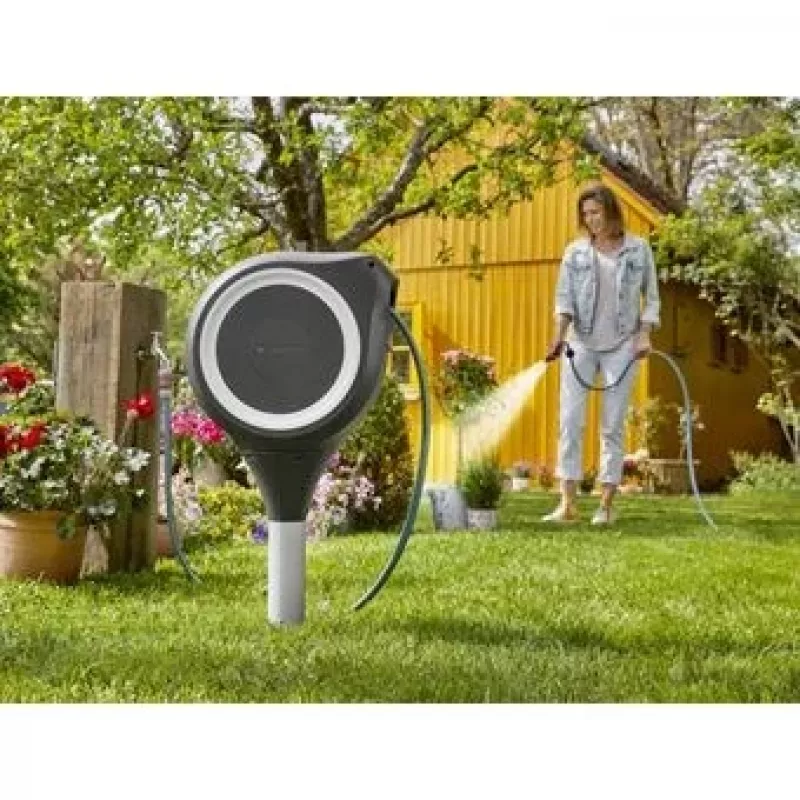 Uz zemes novietojama šļūtenes spole Gardena RollUp Automatic melna pelēka