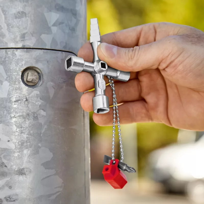 Knipex 00 11 04 universāla/vadības skapja atslēga