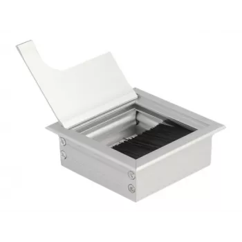 DeLOCK kabeļu grommets galda montāžai ar birsti 80x80x28 mm sudraba krāsā