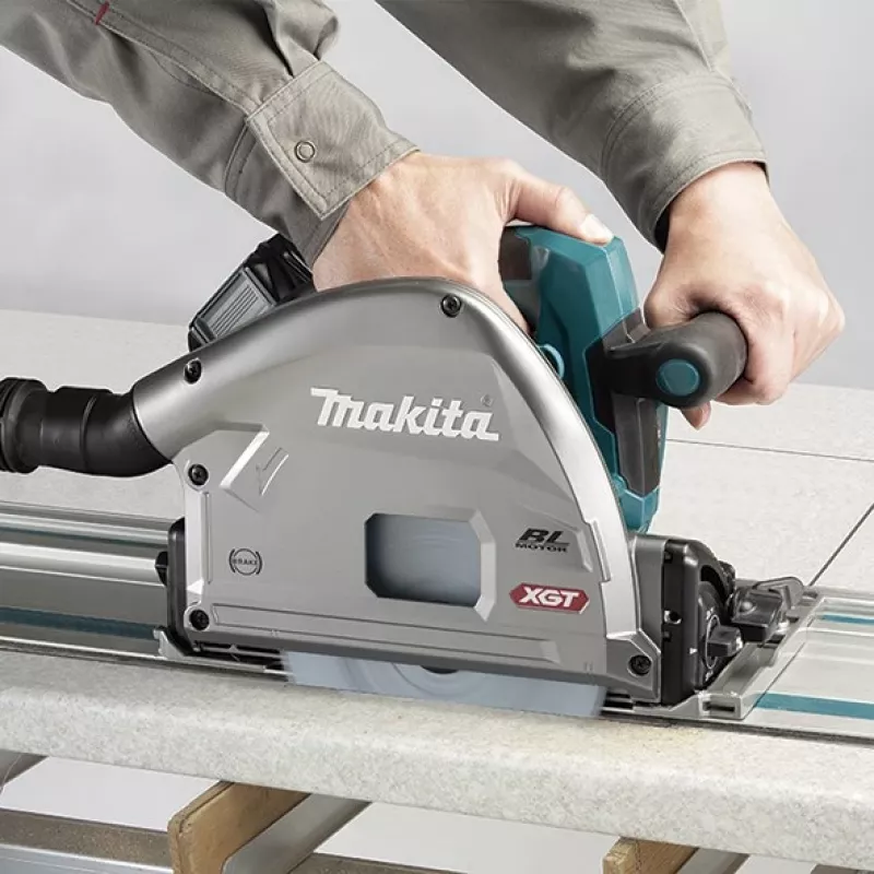 Makita SP001GZ03 40V XGT bezvada iegremdējamais ripzāģis, 165 mm