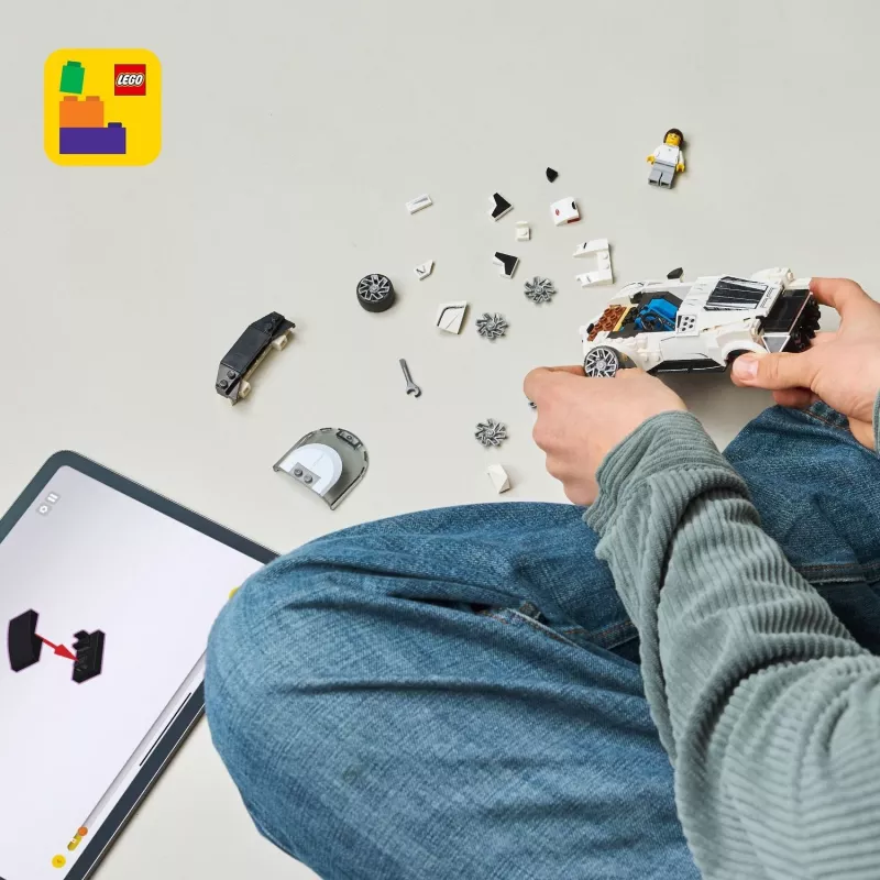 LEGO konstruktora komplekts Bugatti Centodieci Speed Champions 77240 — 291 detaļa, 1 minifigūra, vecumam 9+