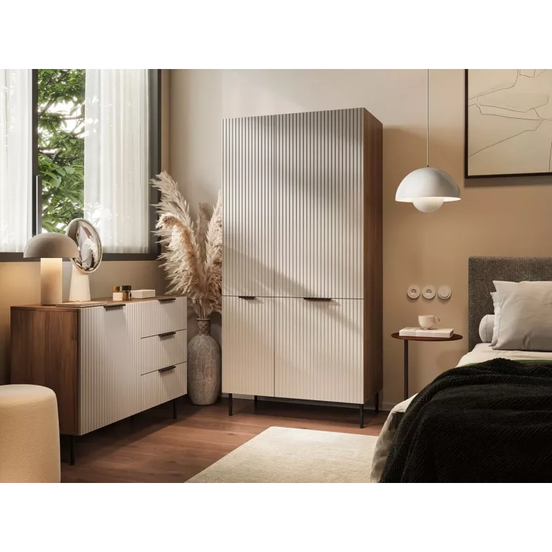 Skapis Cama Meble ALMERA Cama 5 90x52x185 cm, valrieksta rāmis, kašmira durvis, 6 plaukti