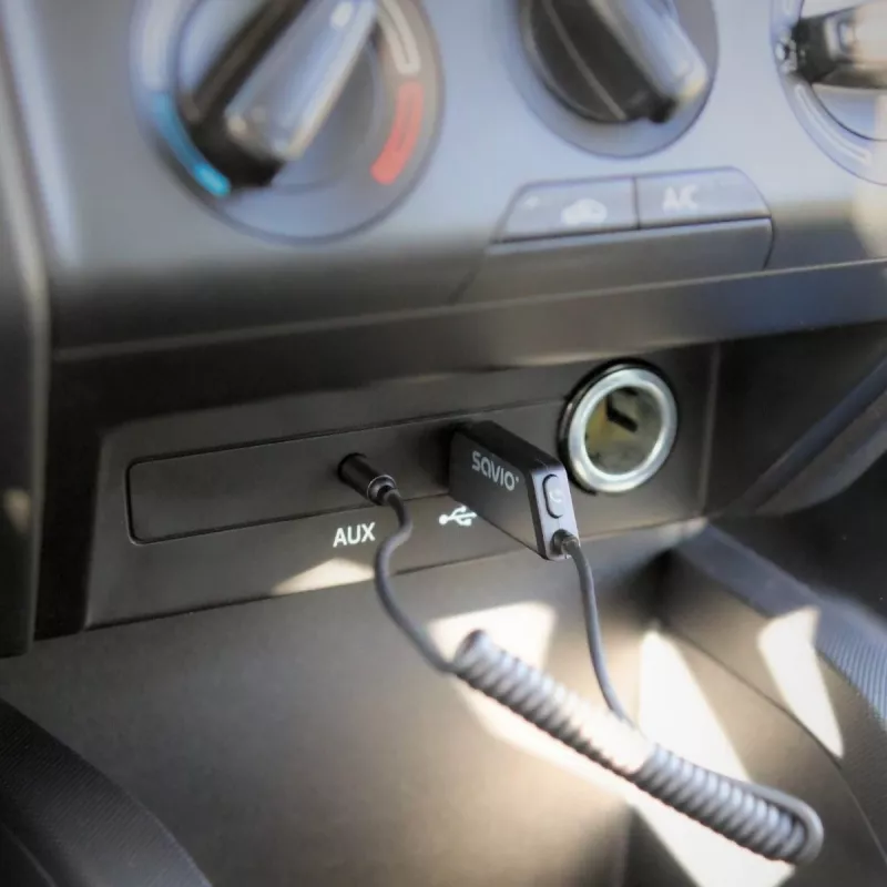 Savio TR-16 raidītāja AUX adapteris ar brīvroku funkciju, Bluetooth 5.3, Google Assistant/Siri