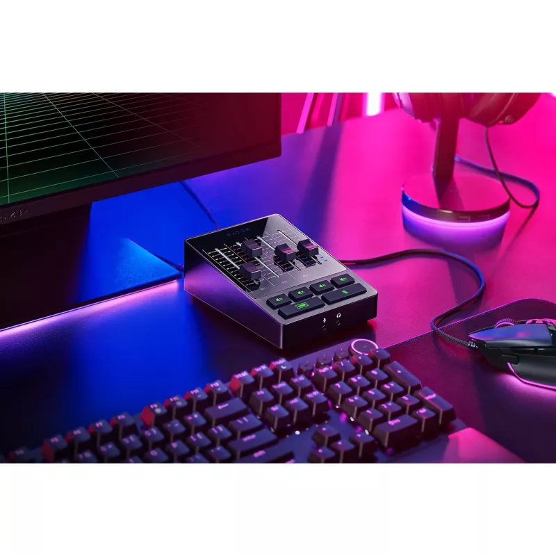 Razer digitālais mikseris 4 kanāli (RZ19-03860100-R3M1)