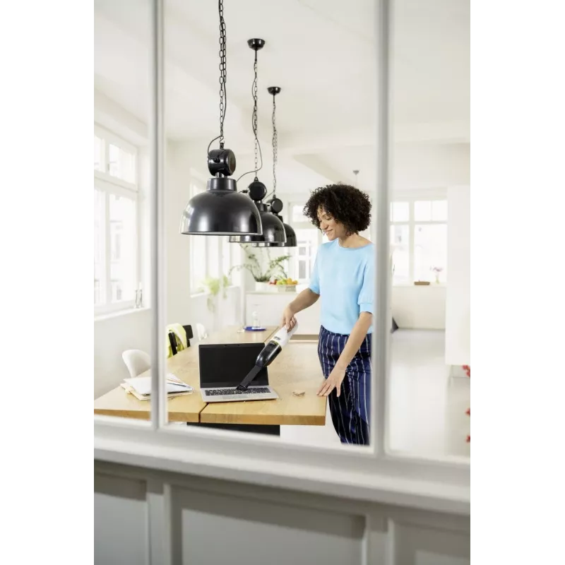 Rokas putekļsūcējs Karcher CVH 3 Plus — bezvada, 7.2 V Li‑Ion, 20 min darbības laiks, HEPA filtrs, bez maisiņa, 1.6 kg
