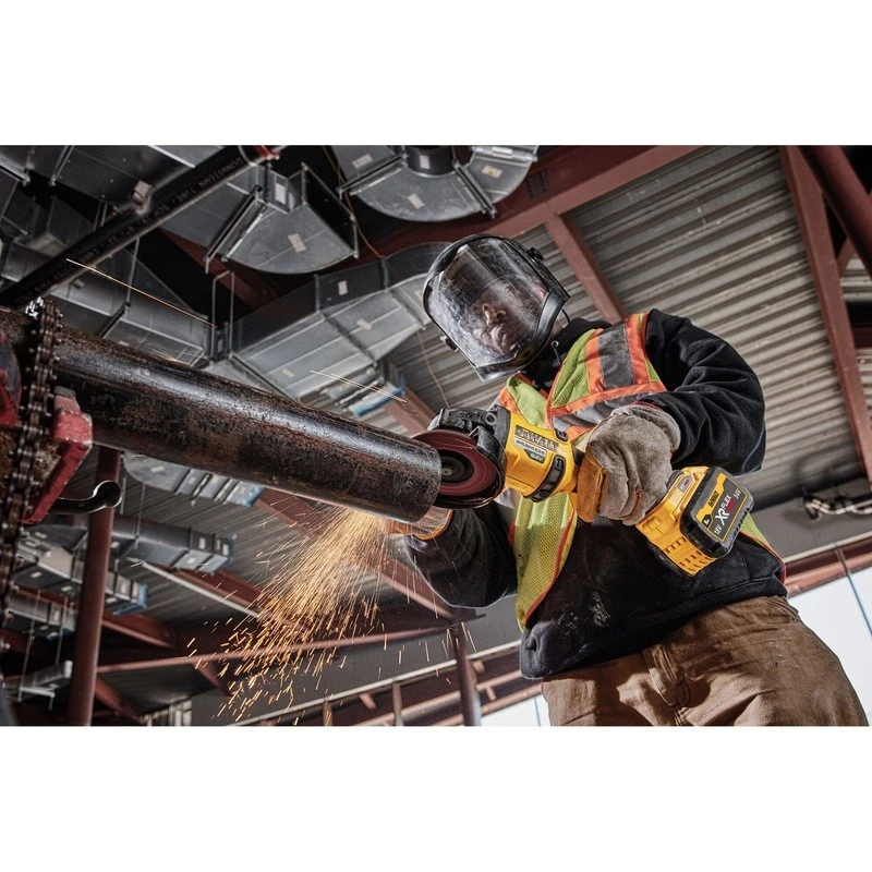 Lentes slīpmašīna DeWALT DCG418NT-XJ