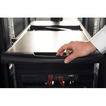 KVM konsole Digitus 19 collu LCD 8 portu VGA US tastatūra