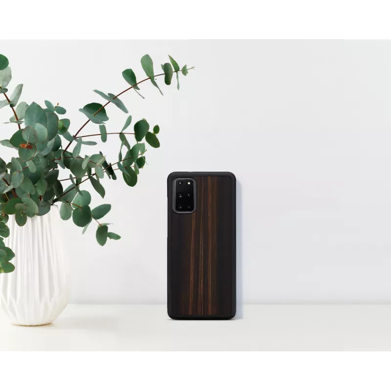 Aizsargapvalks Samsung Galaxy S20+ — vīrs un koks — melnkoka melns
