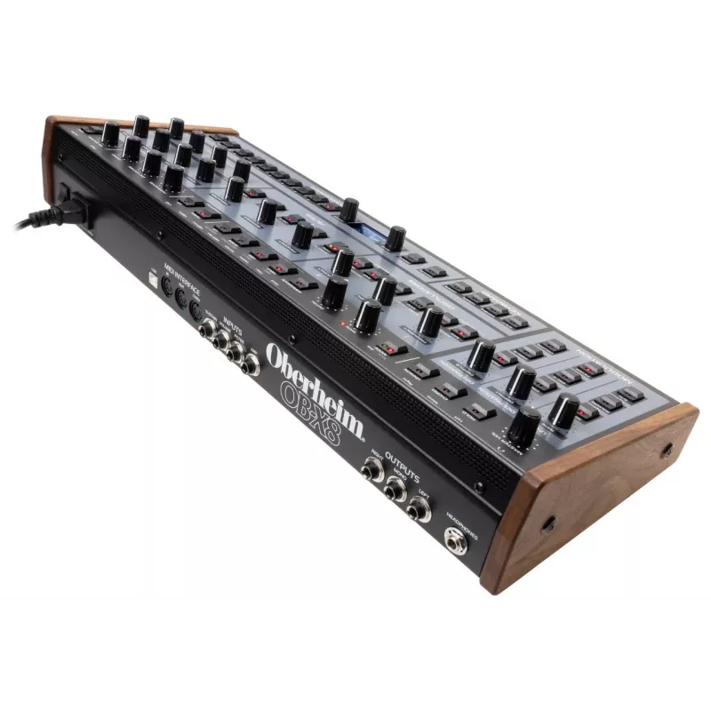 Oberheim OB-X8 galda polifonisks analogais sintezators