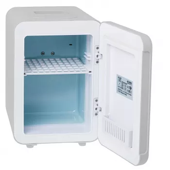 Mini ledusskapis Adler AD 8084G — kompakts pelēks 12 V/230 V, 4 L ietilpība, pārnēsājams, labās puses veramas durvis