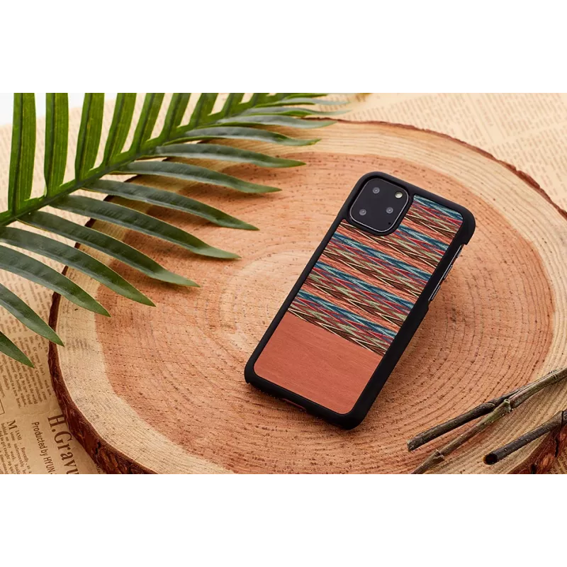 man and wood viedtālruņa maciņš iPhone 11 Pro Max — brūns rūtains, melna apmale