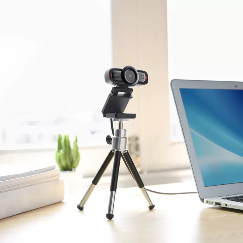 Webkamera AUKEY PC-LM3 2 MP 1920 x 1080 pikseļi USB 2.0 Melna