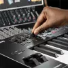 M-Audio Oxygen Pro 49 MIDI klaviatūras kontrolleris — 49 taustiņi, 16 spilventiņi, 9 faderi, OLED displejs, USB, MIDI izeja