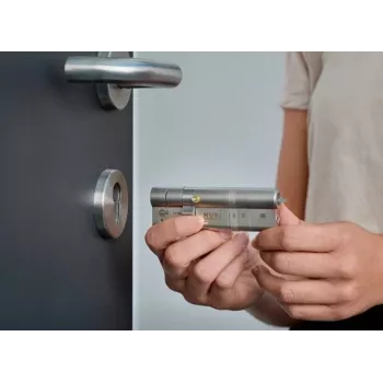 NUKI Smart Lock ULTRA viedā durvju slēdzene