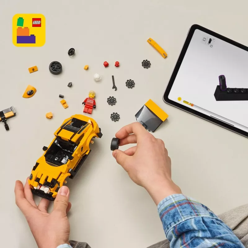 Konstruktors LEGO Porsche 911 GT3 RS Speed Champions 77239 — mērogā 1:18, 348 detaļas, 9+ gadi
