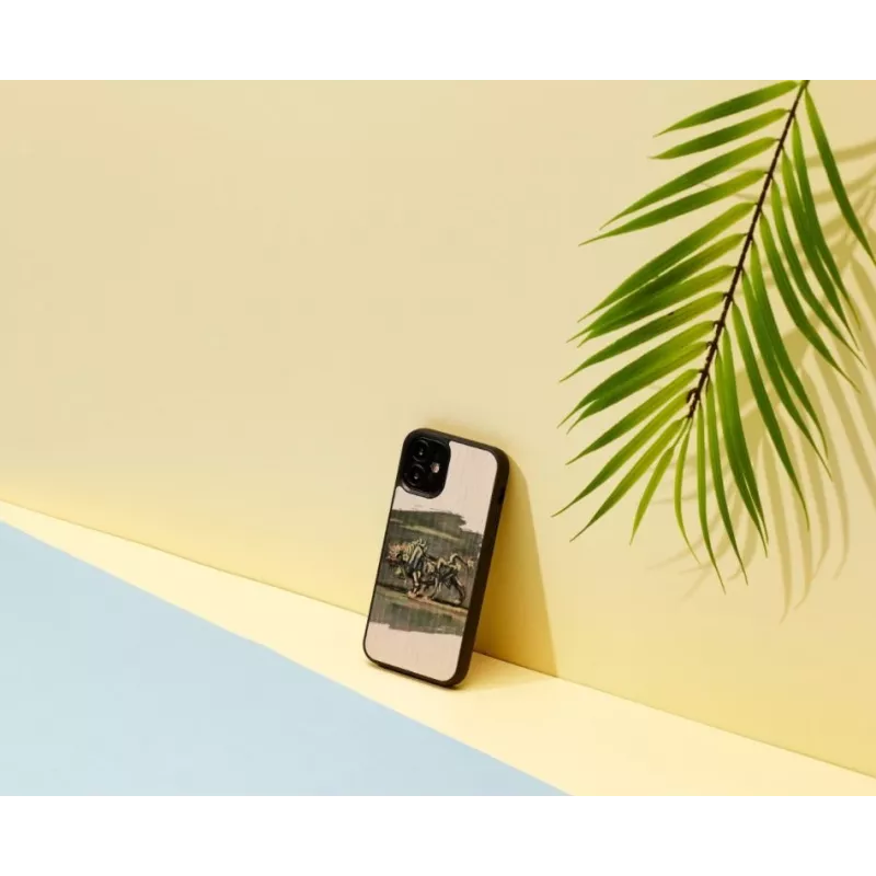 Telefona maciņš Man and Wood iPhone 12 mini — balta vērša dizains
