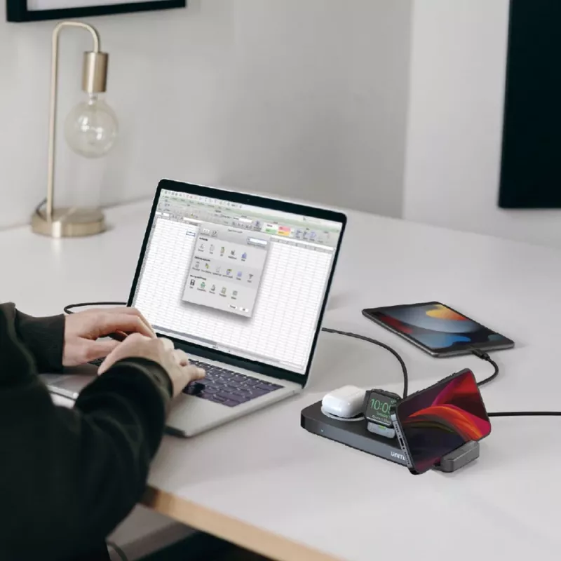 UNITEK MagMighty Combo 5 austiņas viedtālrunis viedpulkstenis melns USB bezvadu uzlāde ātrā uzlāde
