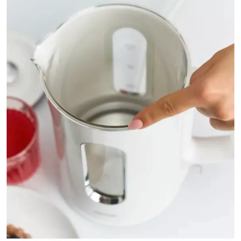 Elektriskā tējkanna 1,5 l balta MCZ-126/B